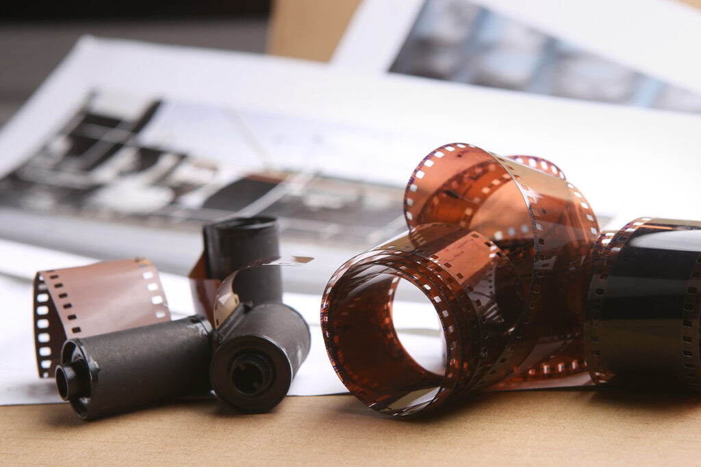 Photographic film rolls and cassettes . Analog film strips