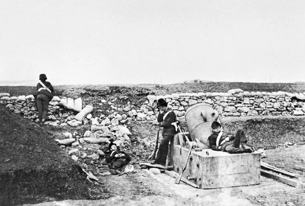 Quiet-Day-Mortar-Battery-Roger-Fenton-Rochester-1855